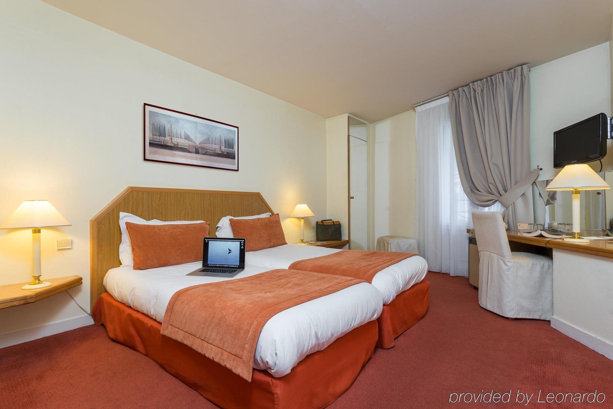 Hotel Fertel Etoile Parigi Esterno foto